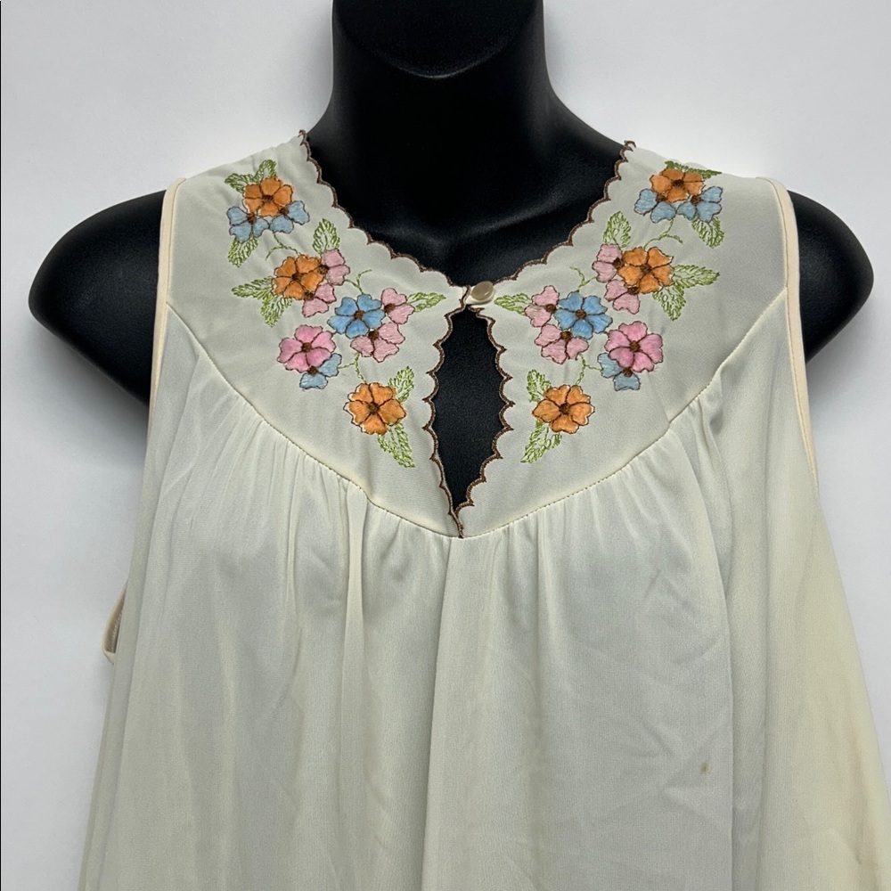 Gossard Ivory Long Shift nightgown, dead stock, NWT small medium vintage